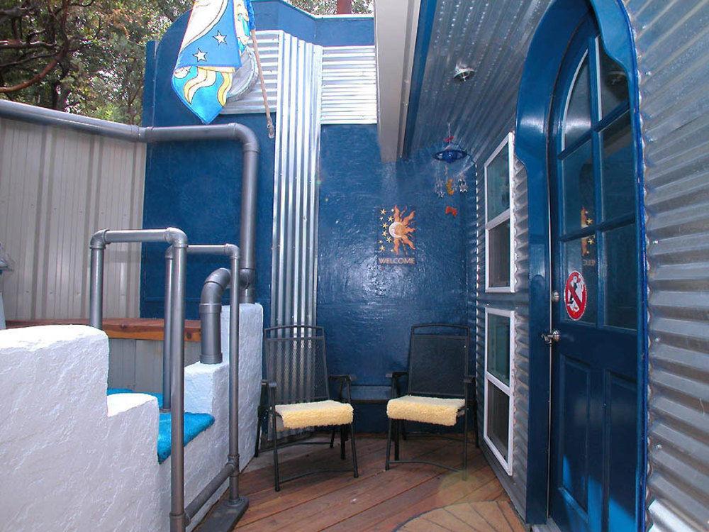 جوليان Wikiup Hummingbird Hotel المظهر الخارجي الصورة