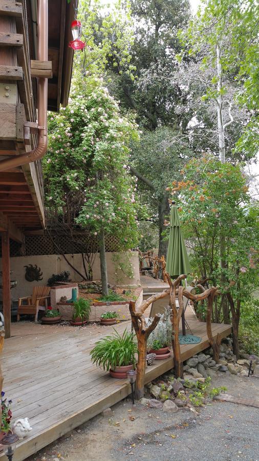 جوليان Wikiup Hummingbird Hotel المظهر الخارجي الصورة