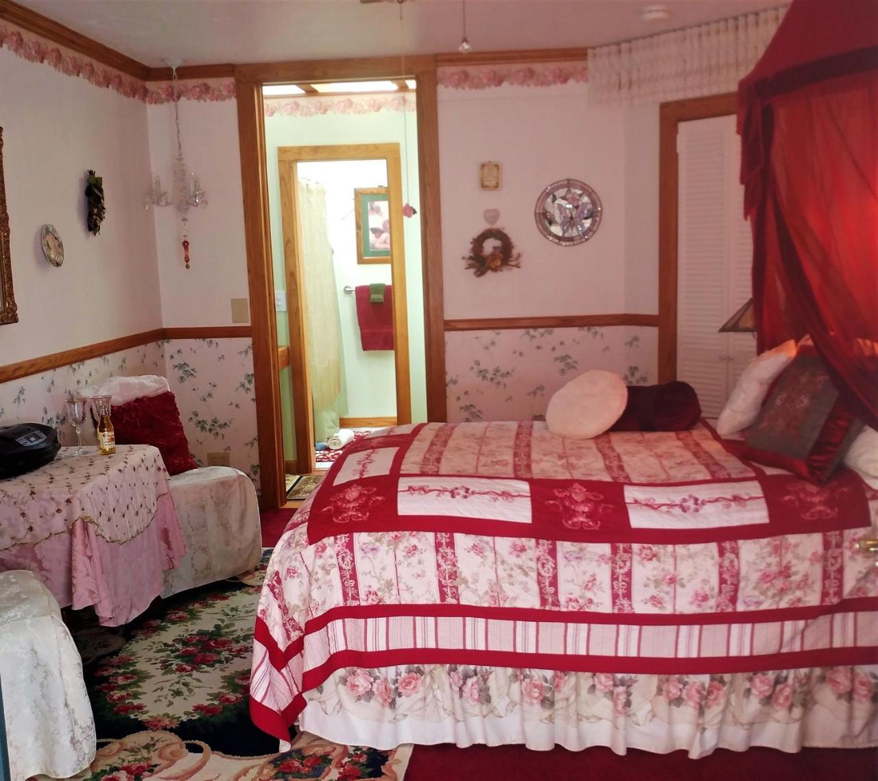 جوليان Wikiup Hummingbird Hotel المظهر الخارجي الصورة