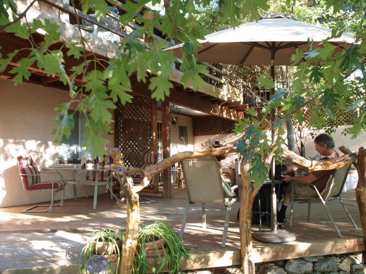 جوليان Wikiup Hummingbird Hotel المظهر الخارجي الصورة